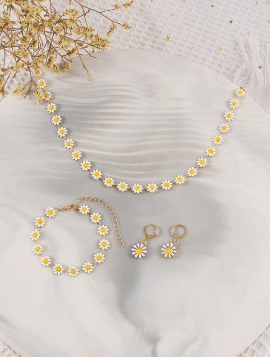 Gold Daisy Set - Necklace, Earrings and Bracelet