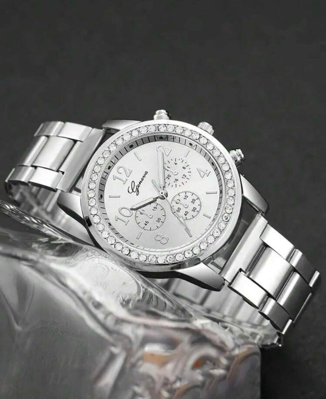 Aurevia Classic Watch and Jewellery set (4 Piece)